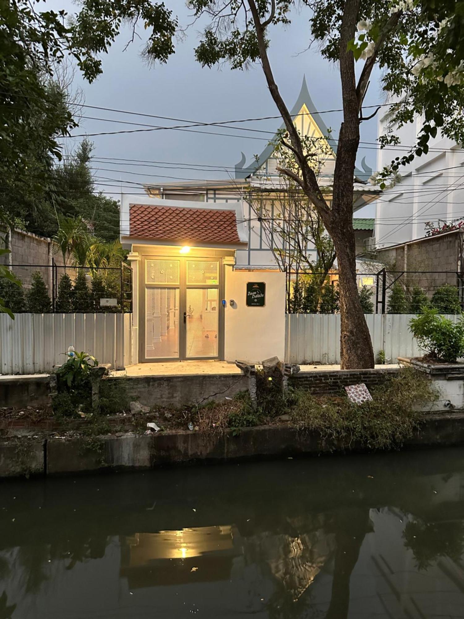 Baan Debtida Hotel Bangkok Exterior photo